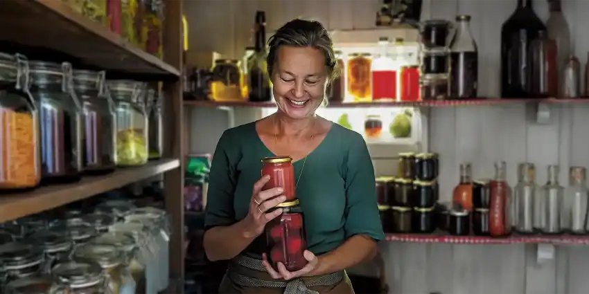 juicing-pickling-and-preserving-as-you-did-before copy_1080x540 safta sylta och konserva som man gjorde forr kopiera 1080x540